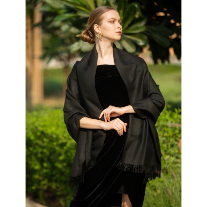 100% Egyptian Cotton, Handloomed Scarf/Shawl, Luxurious feel, Breathable, Solid colors in a Gift box, Unisex (Black), Colors: Black, 2 imageby All CottonZ