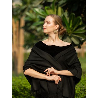 100% Egyptian Cotton, Handloomed Scarf/Shawl, Luxurious feel, Breathable, Solid colors in a Gift box, Unisex (Black), Colors: Black, 3 imageby All CottonZ