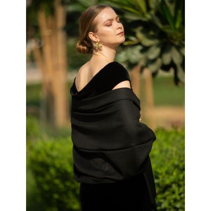 100% Egyptian Cotton, Handloomed Scarf/Shawl, Luxurious feel, Breathable, Solid colors in a Gift box, Unisex (Black), Colors: Black, 4 imageby All CottonZ